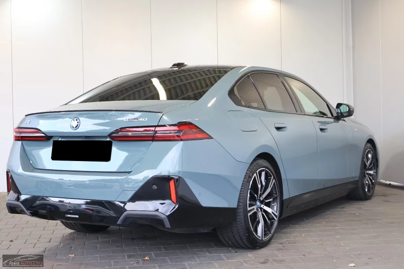 BMW i5 eDRIVE40/340HP/M-SPORT/H&K/HUD/CARBON/PANO/862f, снимка 4 - Автомобили и джипове - 52198586