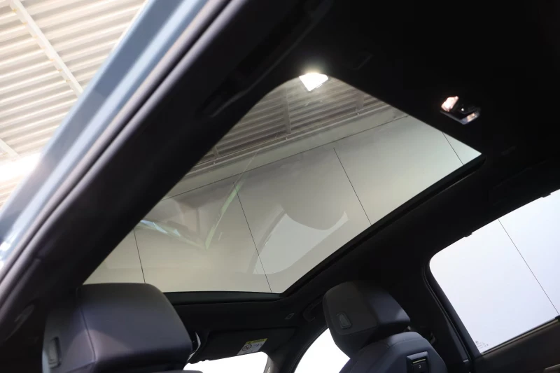 BMW i5 eDRIVE40/340HP/M-SPORT/H&K/HUD/CARBON/PANO/862f, снимка 14 - Автомобили и джипове - 52198586