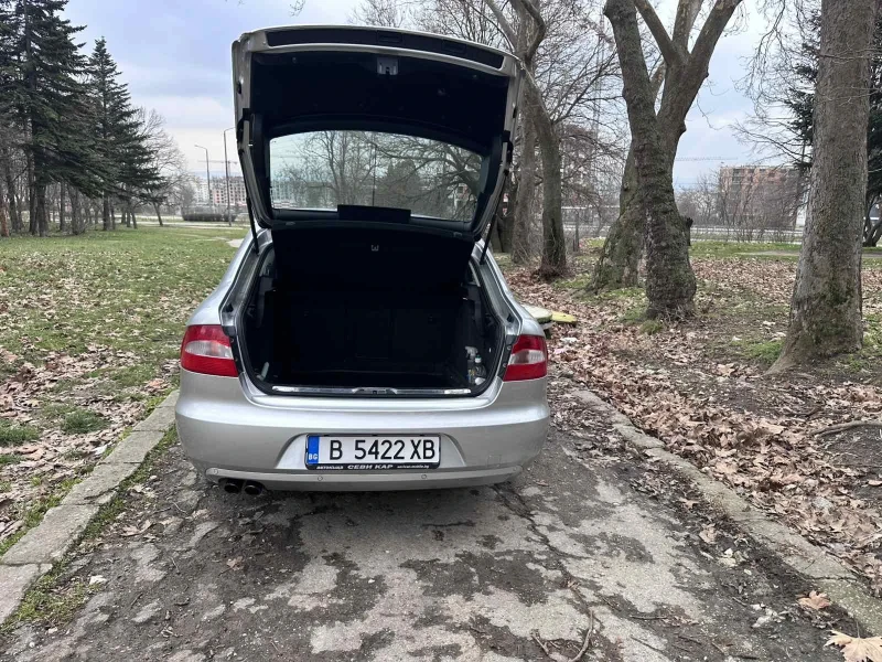 Skoda Superb 1.8 tsi, снимка 11 - Автомобили и джипове - 53402694