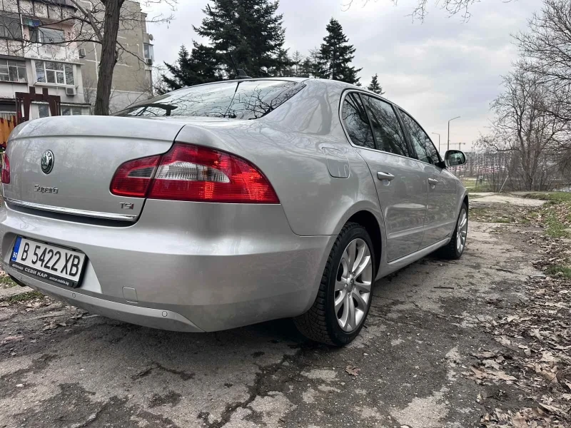 Skoda Superb 1.8 tsi, снимка 6 - Автомобили и джипове - 53402694