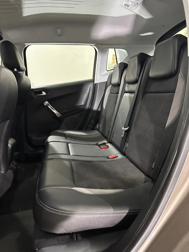 Peugeot 2008, снимка 12 - Автомобили и джипове - 53591371