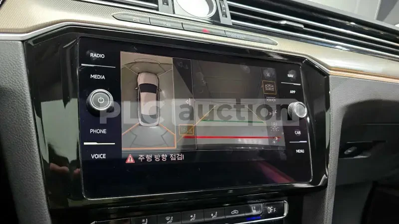 VW Arteon ОБДУХ| HEAD-UP| DISTRONIC| ВКЛЮЧЕН ТЕХНОТЕСТ, снимка 14 - Автомобили и джипове - 54401108
