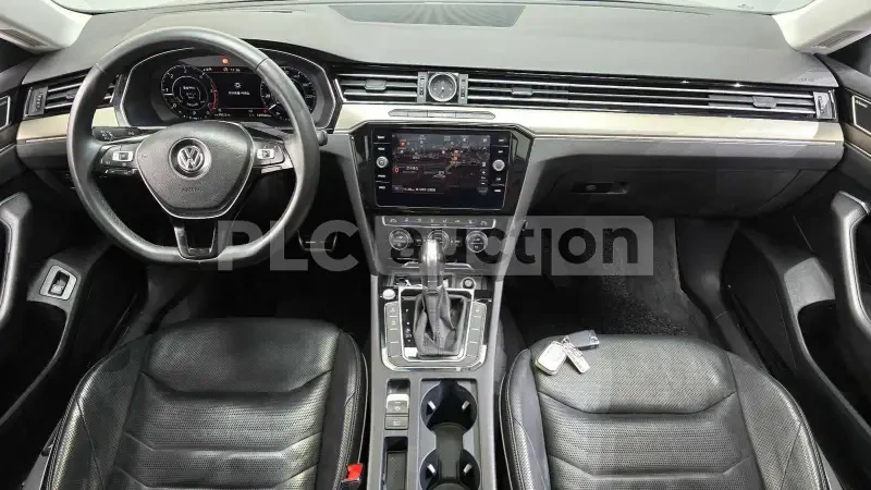 VW Arteon ОБДУХ| HEAD-UP| DISTRONIC| ВКЛЮЧЕН ТЕХНОТЕСТ, снимка 2 - Автомобили и джипове - 54401108