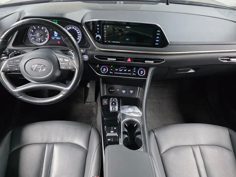 Hyundai Sonata 2.0 Premium, снимка 7 - Автомобили и джипове - 56164627