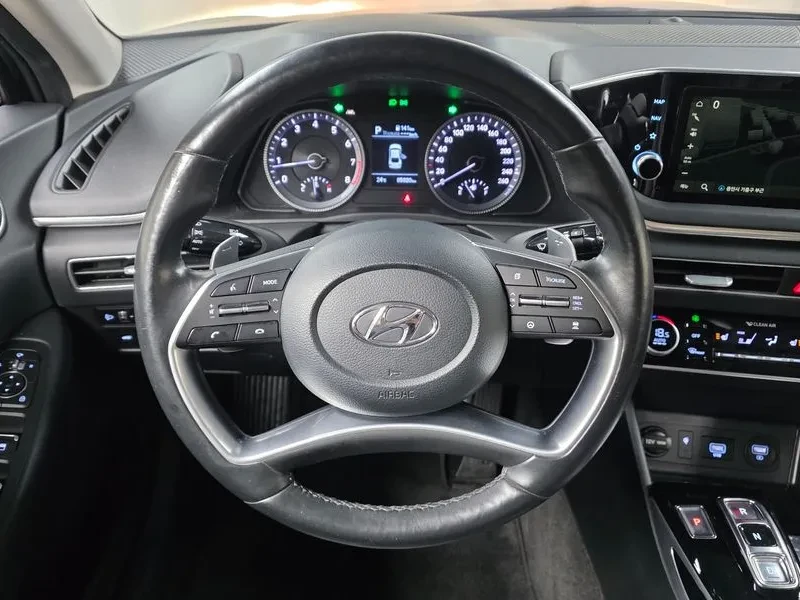 Hyundai Sonata 2.0 Premium, снимка 14 - Автомобили и джипове - 56164627