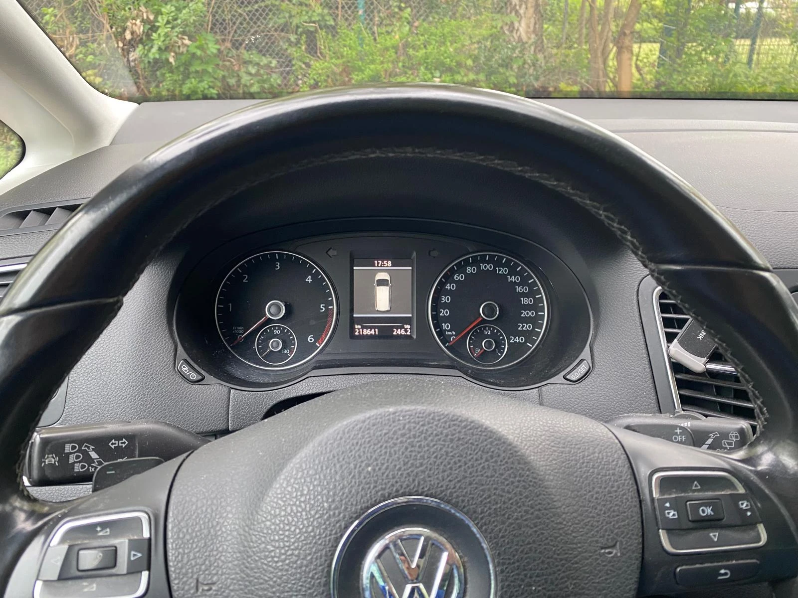 VW Sharan 2.0 TDI 16V с BLUE Motion - изображение 6