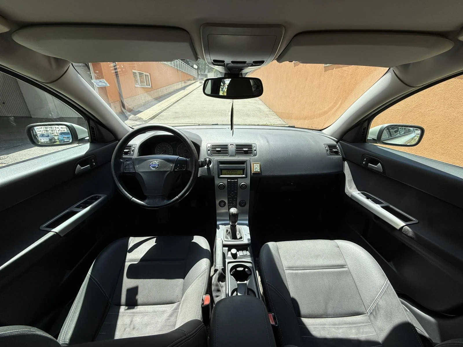 Volvo S40 Momentum - изображение 9
