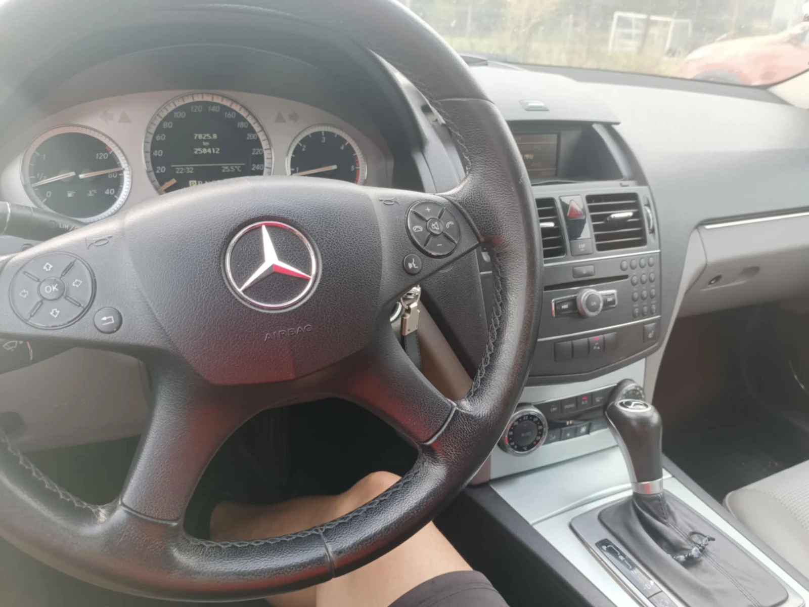 Mercedes-Benz C 220  - изображение 6