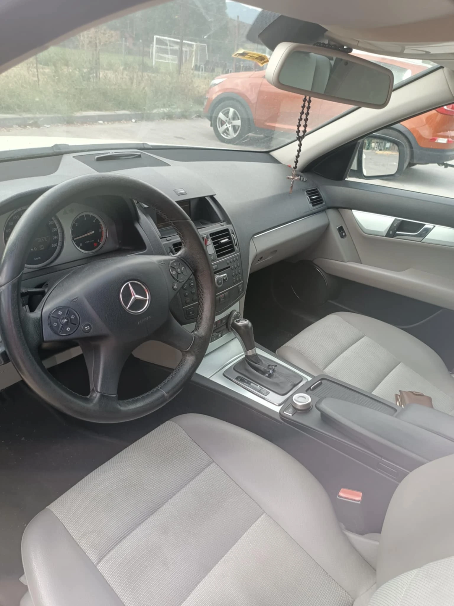 Mercedes-Benz C 220  - изображение 7
