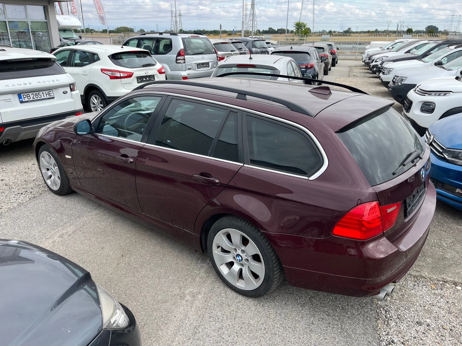 BMW 325 XI 218k.c - изображение 3