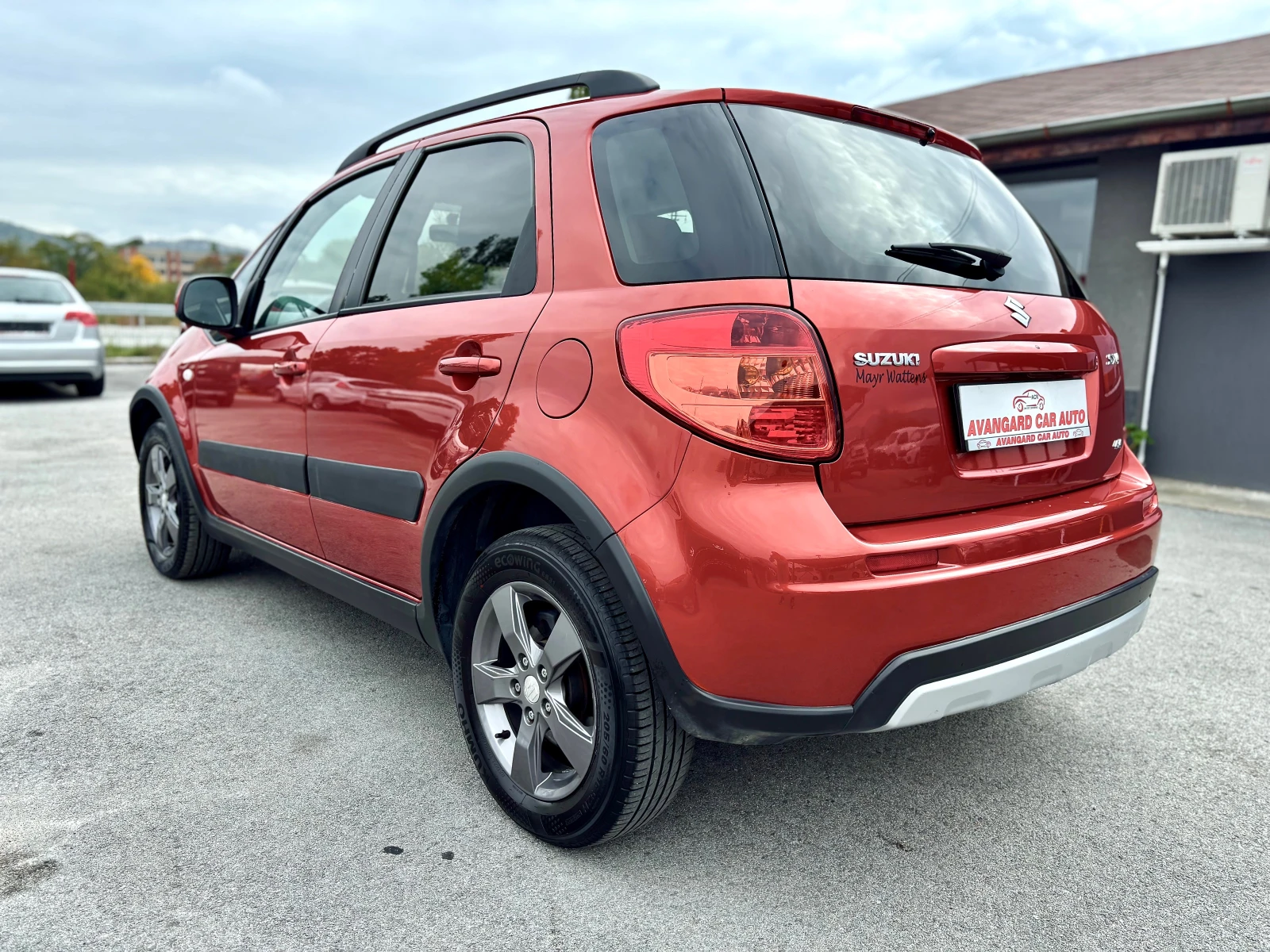 Suzuki SX4 4x4 - изображение 8