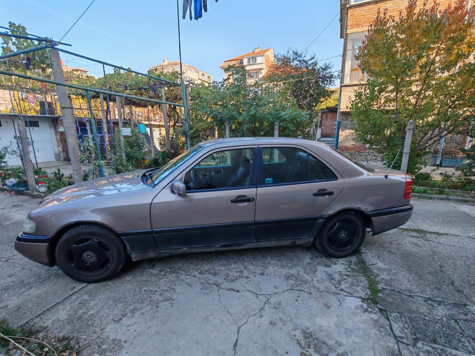 Mercedes-Benz C 200  - изображение 6