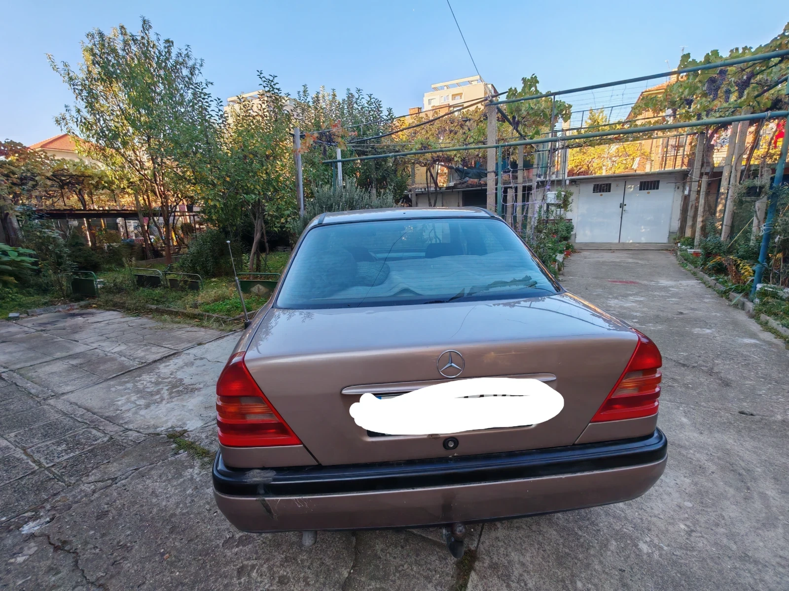 Mercedes-Benz C 200  - изображение 2