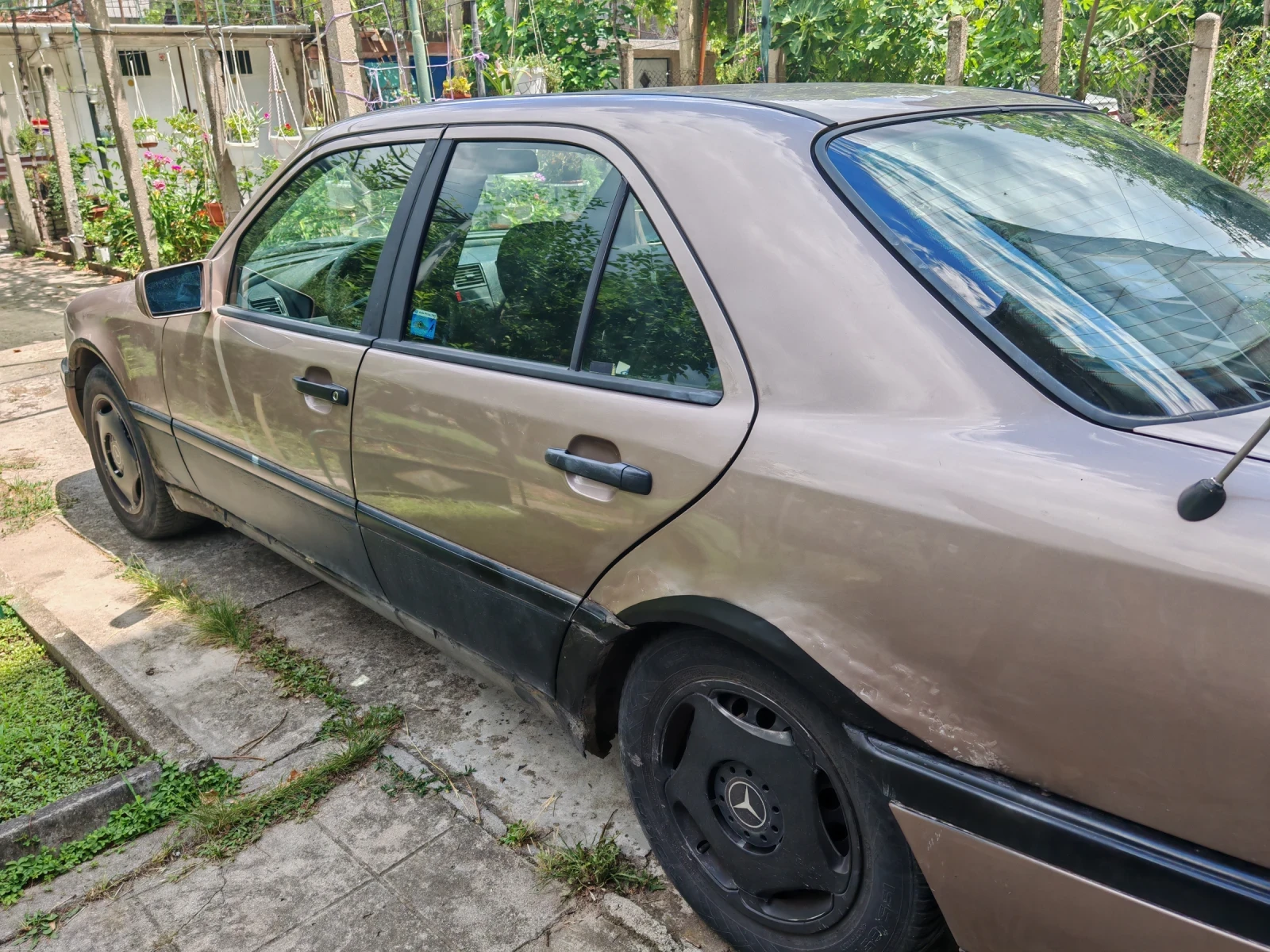 Mercedes-Benz C 200, снимка 9 - Автомобили и джипове - 54639813