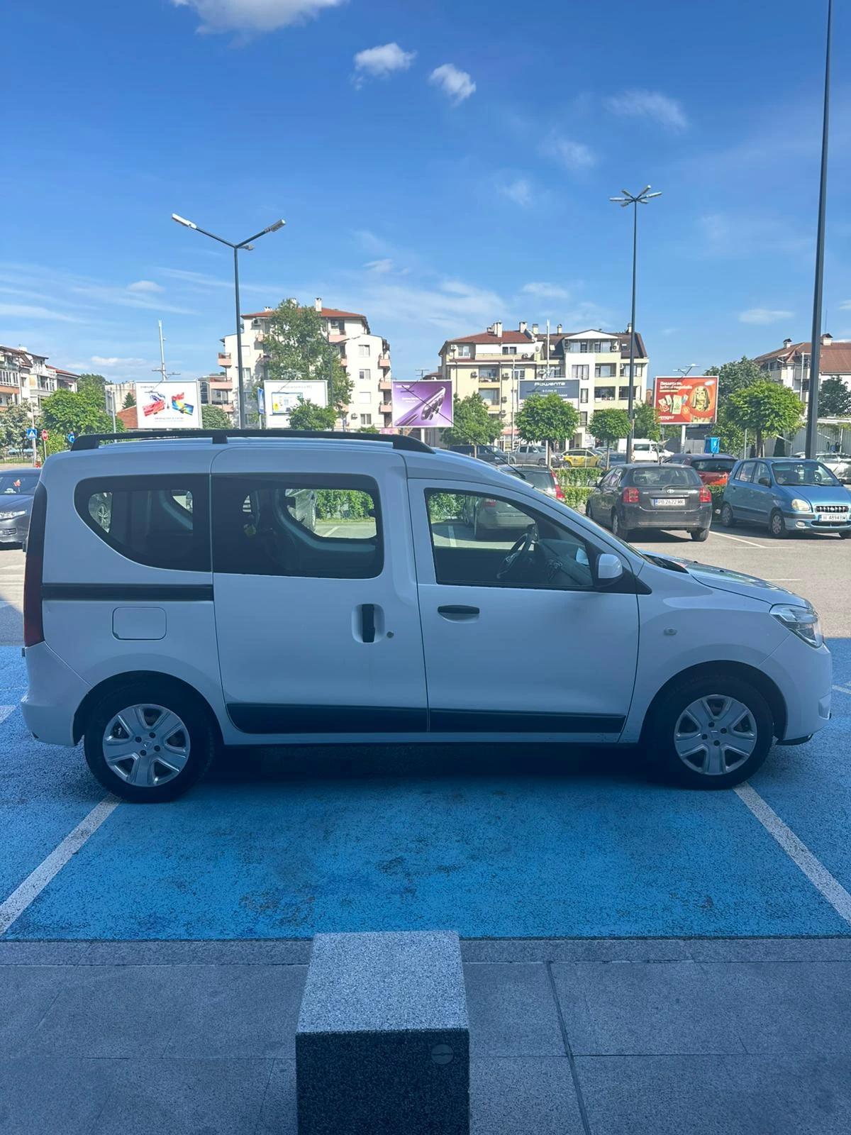 Dacia Dokker, снимка 9 - Автомобили и джипове - 54372832
