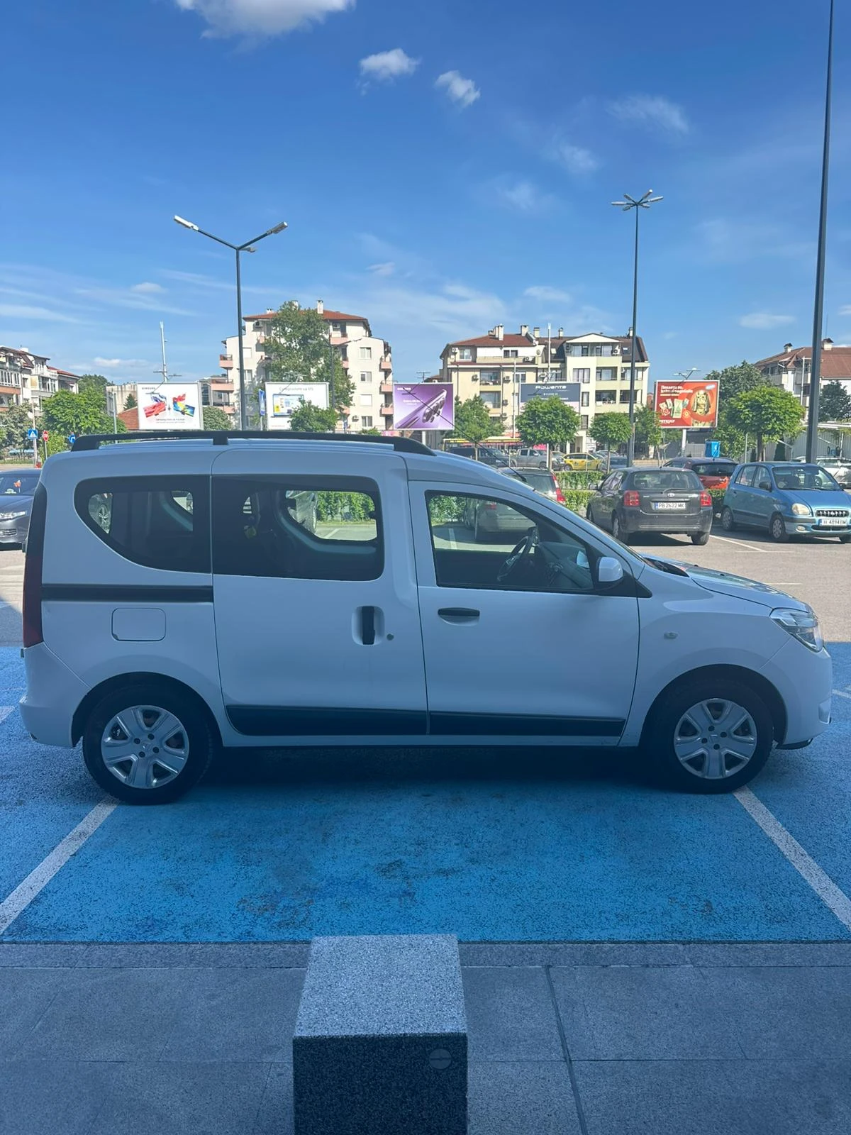 Dacia Dokker, снимка 8 - Автомобили и джипове - 54372832