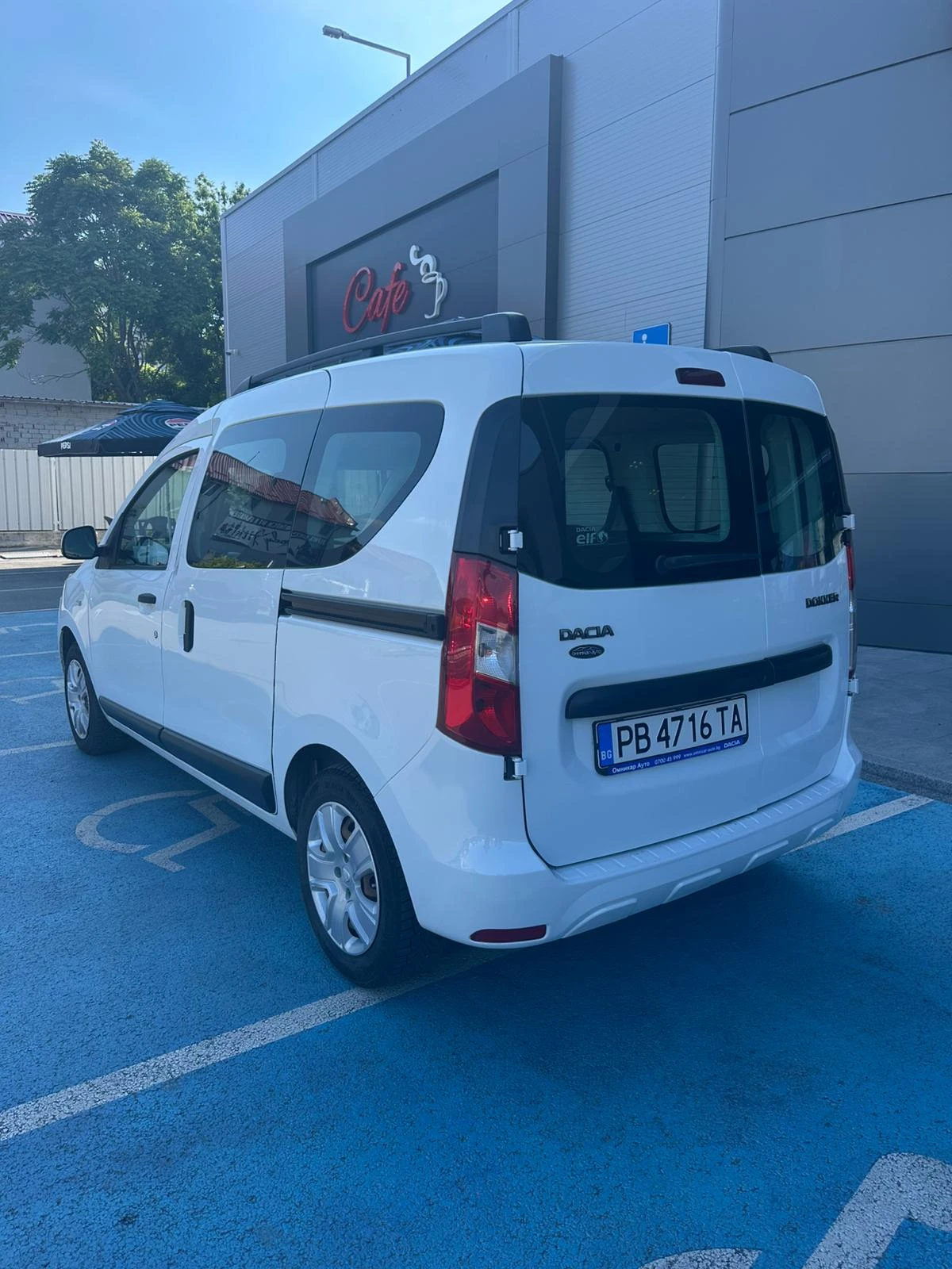 Dacia Dokker, снимка 6 - Автомобили и джипове - 54372832