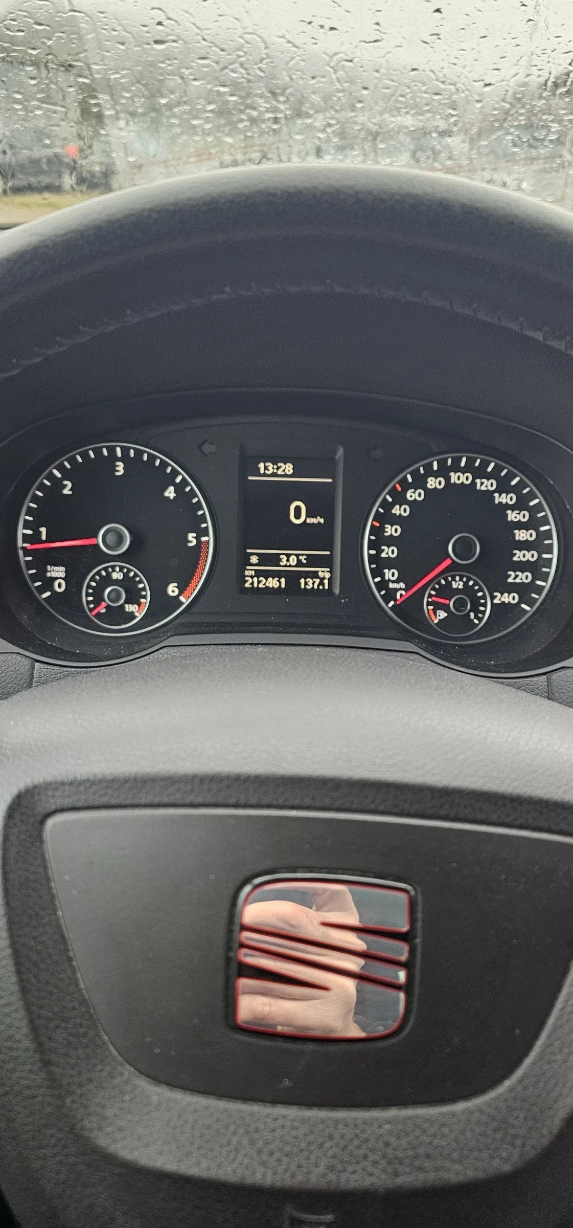 Seat Alhambra 2.0TDI 140KS 6SK + KAMERA - изображение 3