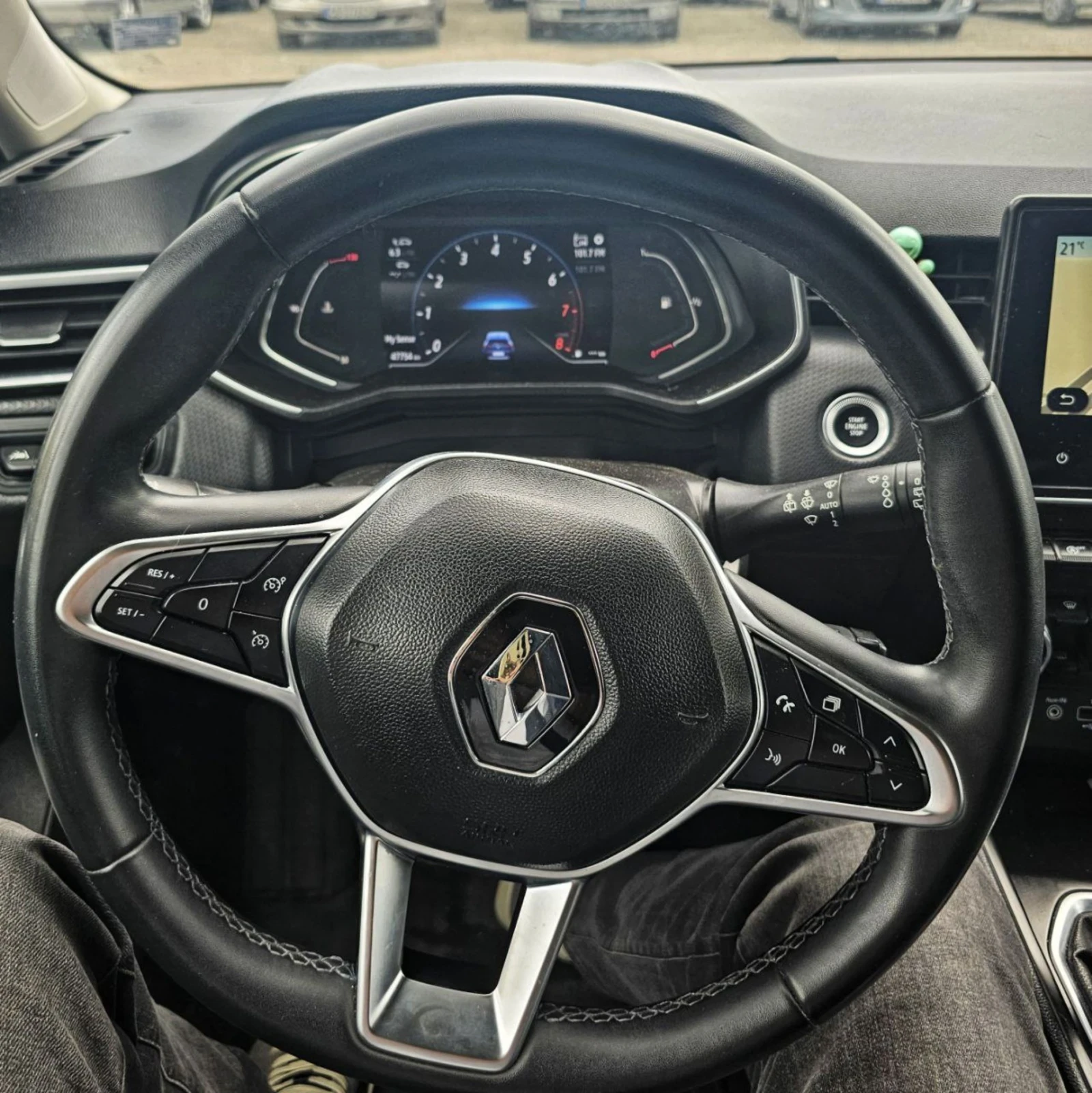 Renault Clio Най-високо ниво на оборудване* от България* 50к км - изображение 6