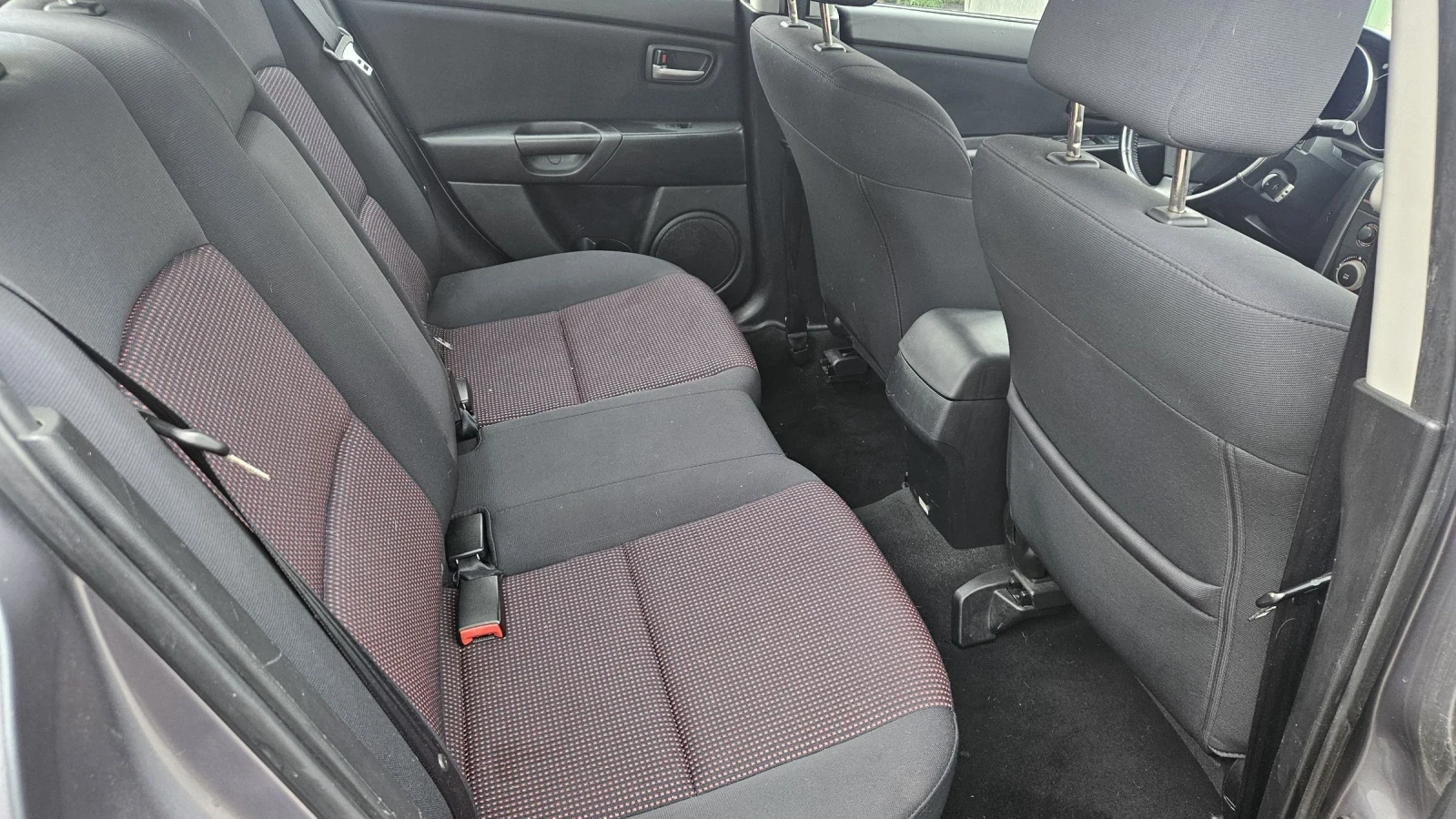 Mazda 3  - изображение 8