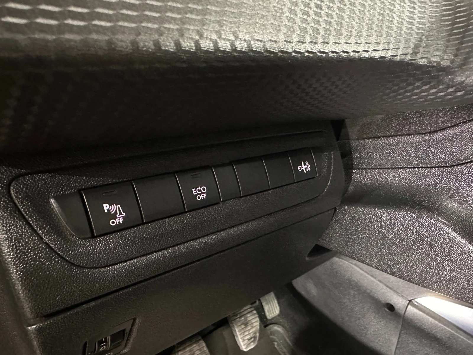 Peugeot 2008  - изображение 10