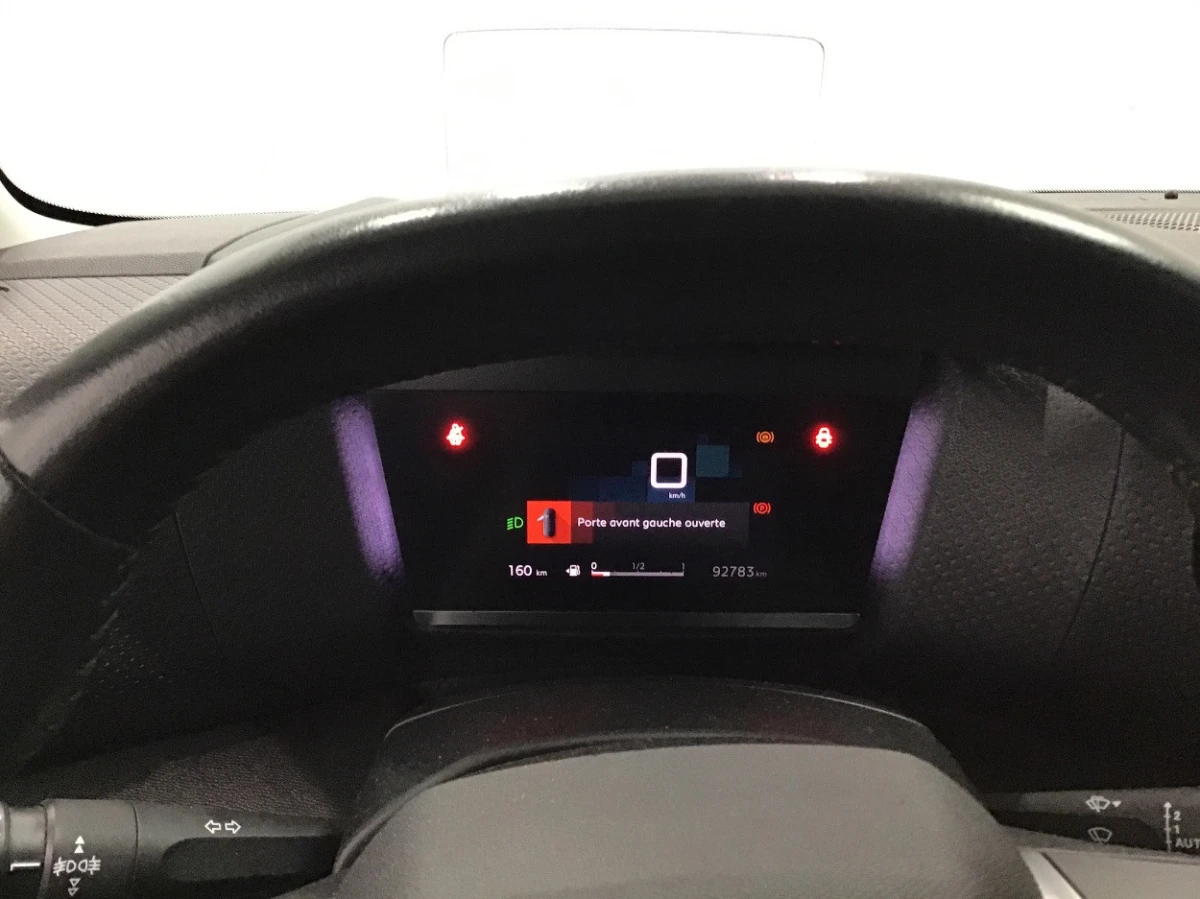 Citroen C4 1.2 PureTech 130 Feel, снимка 7 - Автомобили и джипове - 54364802