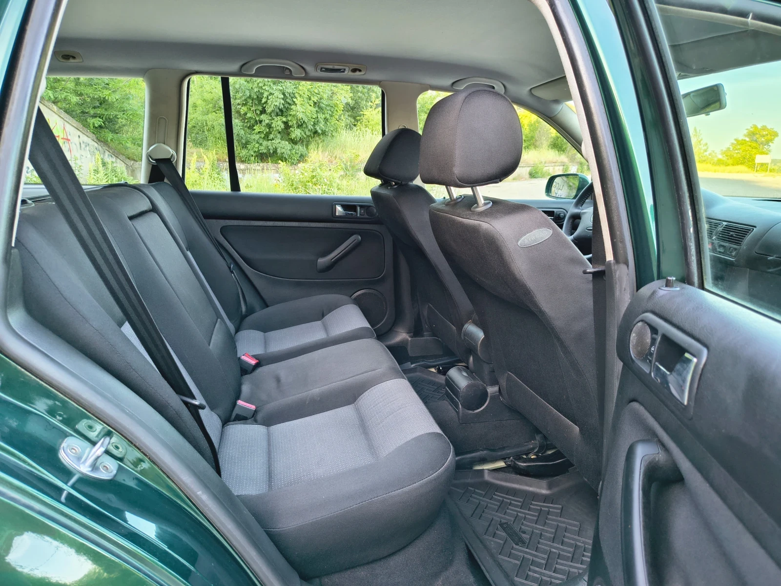 VW Golf 2.0 * АВТОМАТИК* , снимка 8 - Автомобили и джипове - 54718574