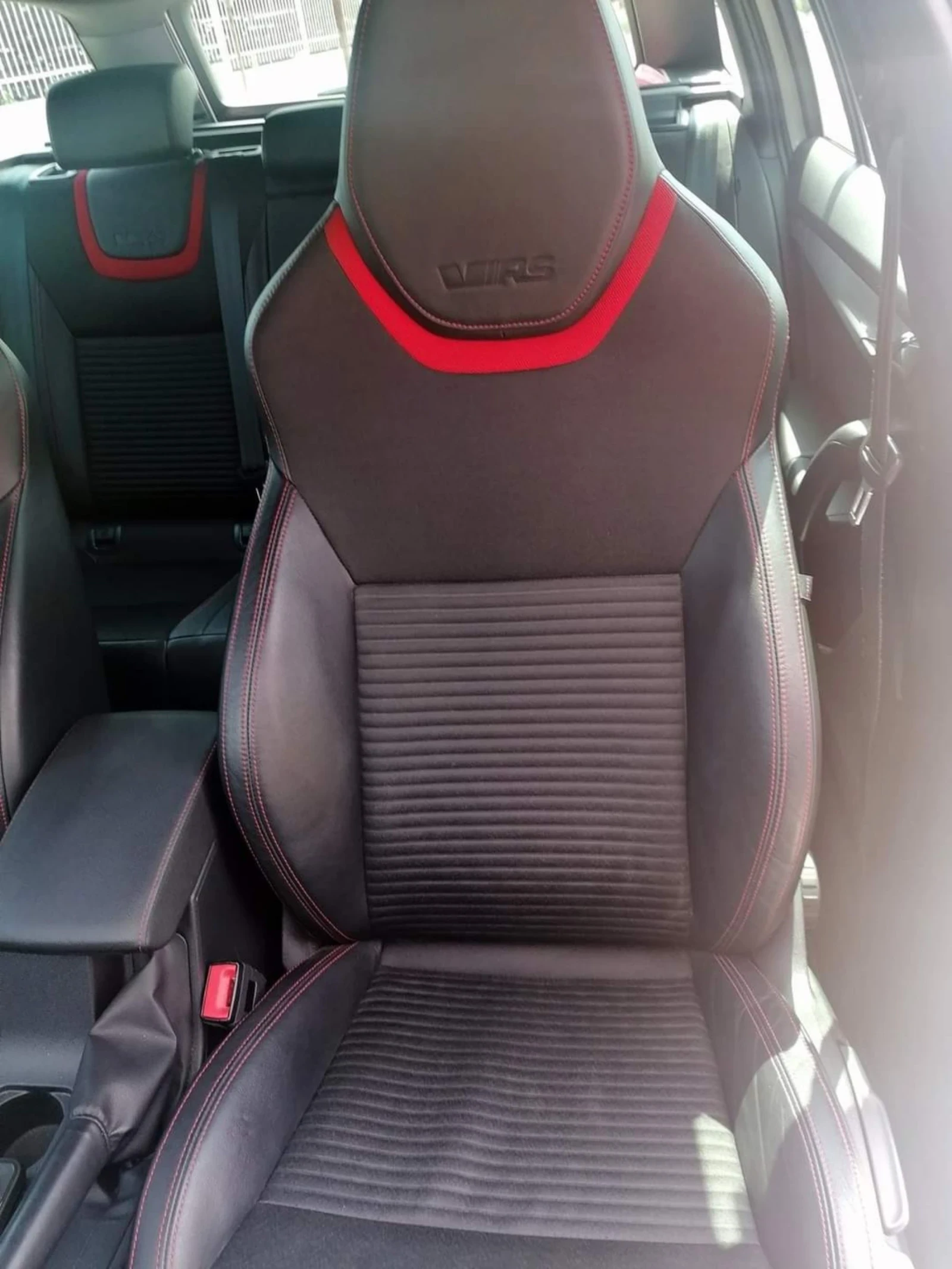 Skoda Octavia 2.0 TDI VRS , снимка 11 - Автомобили и джипове - 54788063