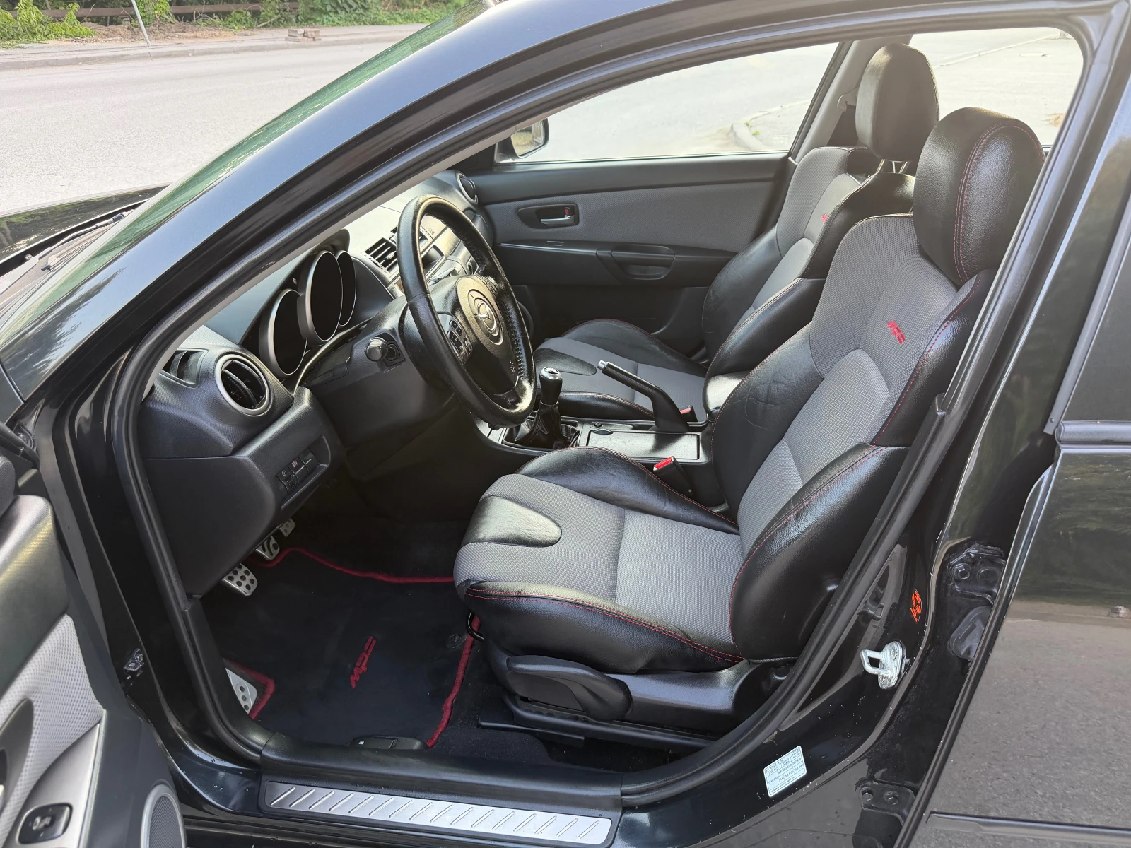 Mazda 3 2.3 LUKS, снимка 7 - Автомобили и джипове - 55063882