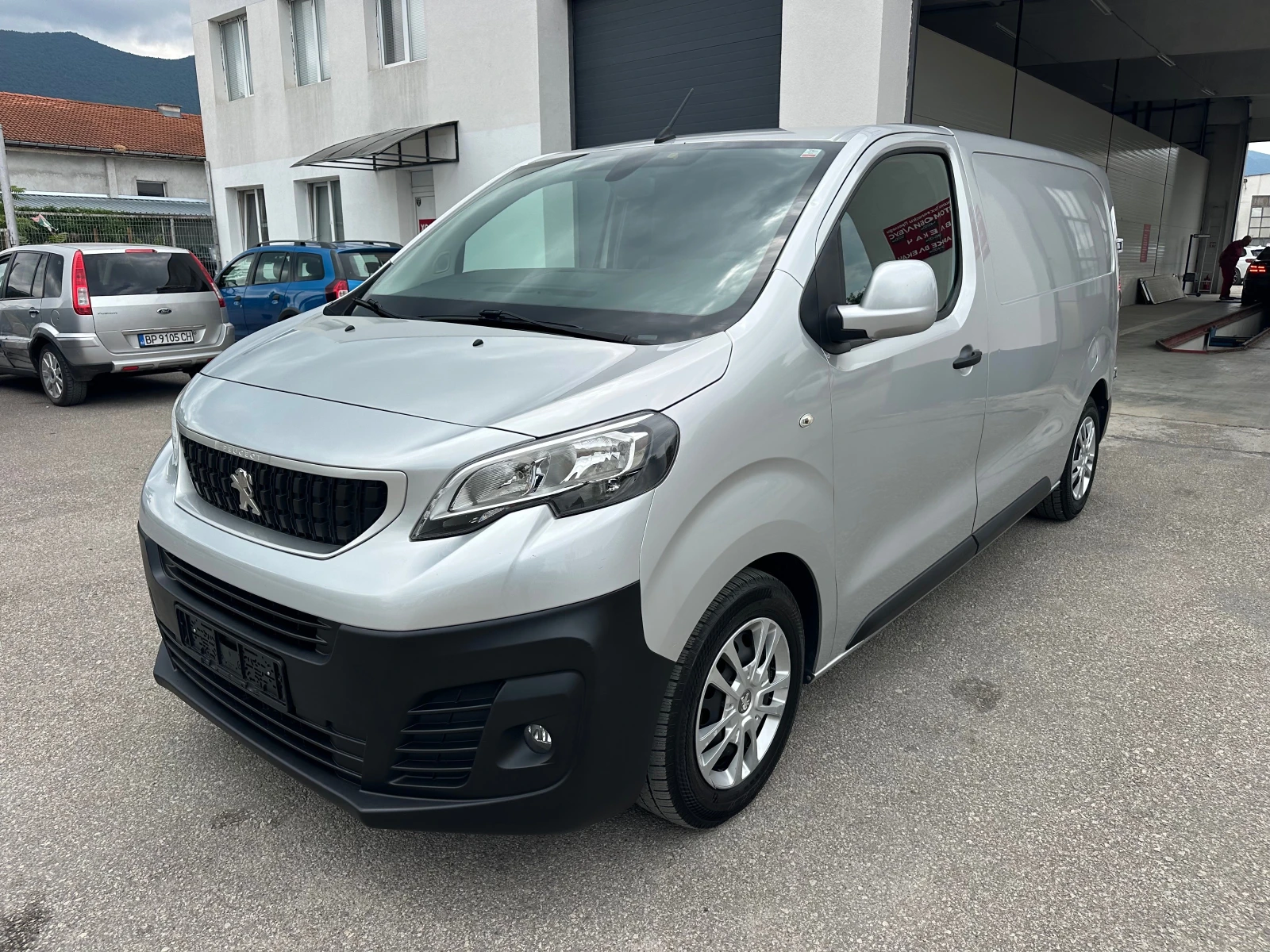 Peugeot Expert 2.0BlueHDI* Навигация* Италия* , снимка 3 - Автомобили и джипове - 55123478