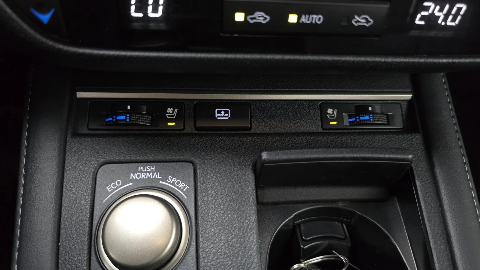 Lexus ES ЛЮК* КРАЙНА ЦЕНА, снимка 17 - Автомобили и джипове - 55350002