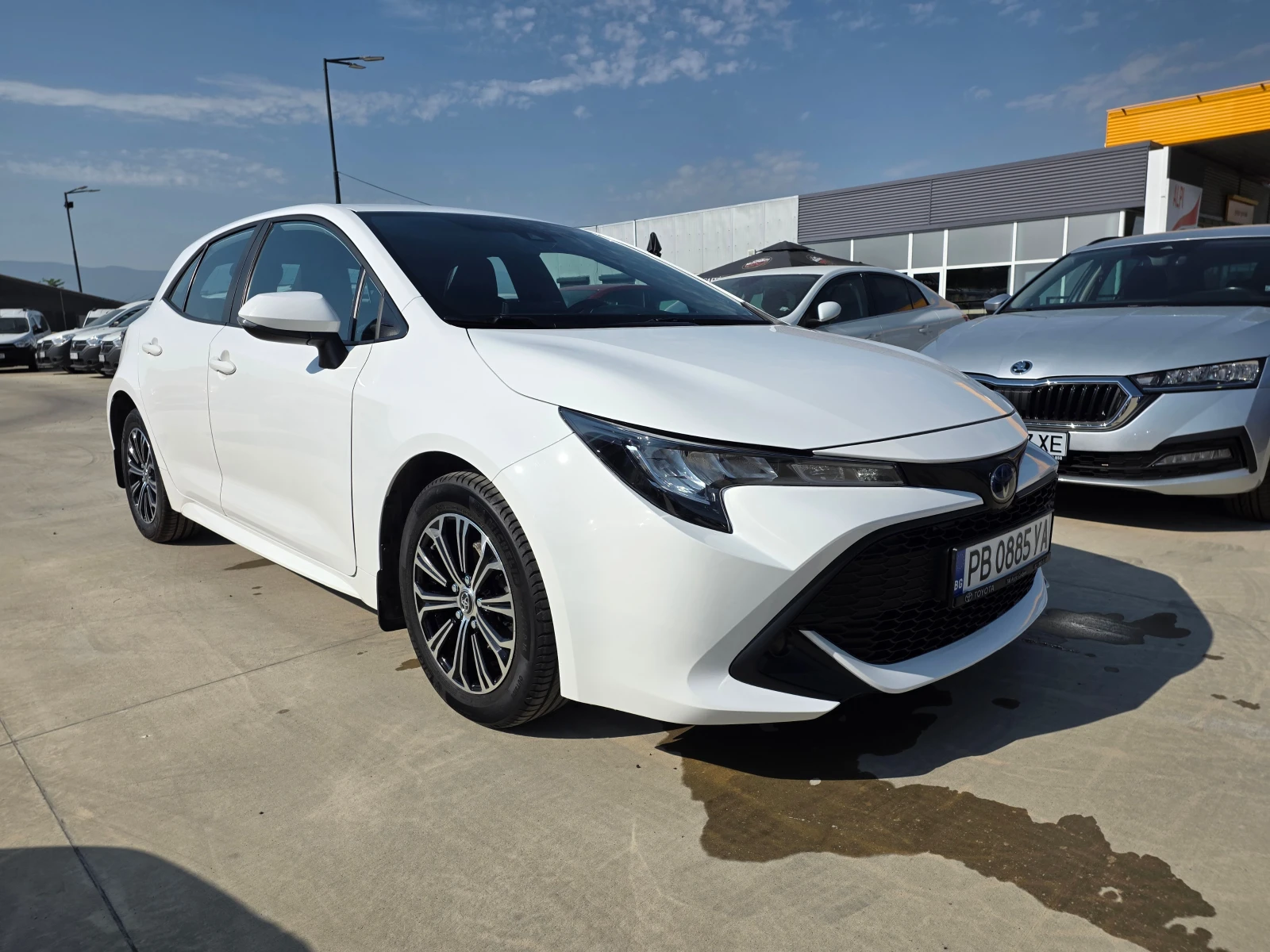 Toyota Corolla 1, 8 HYBRID A/T 122кс, снимка 7 - Автомобили и джипове - 55804553