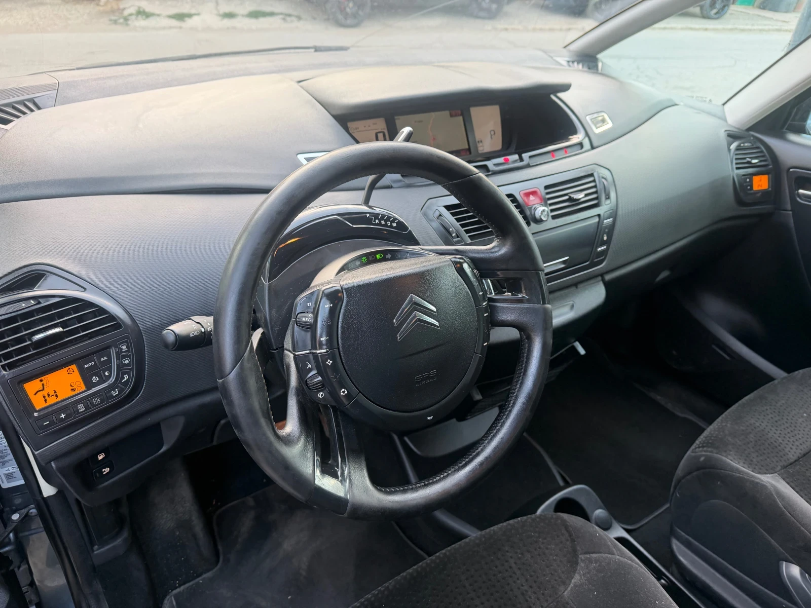Citroen C4 Picasso 2.0Hdi - пълен автомат - Exclusive, снимка 13 - Автомобили и джипове - 55874862