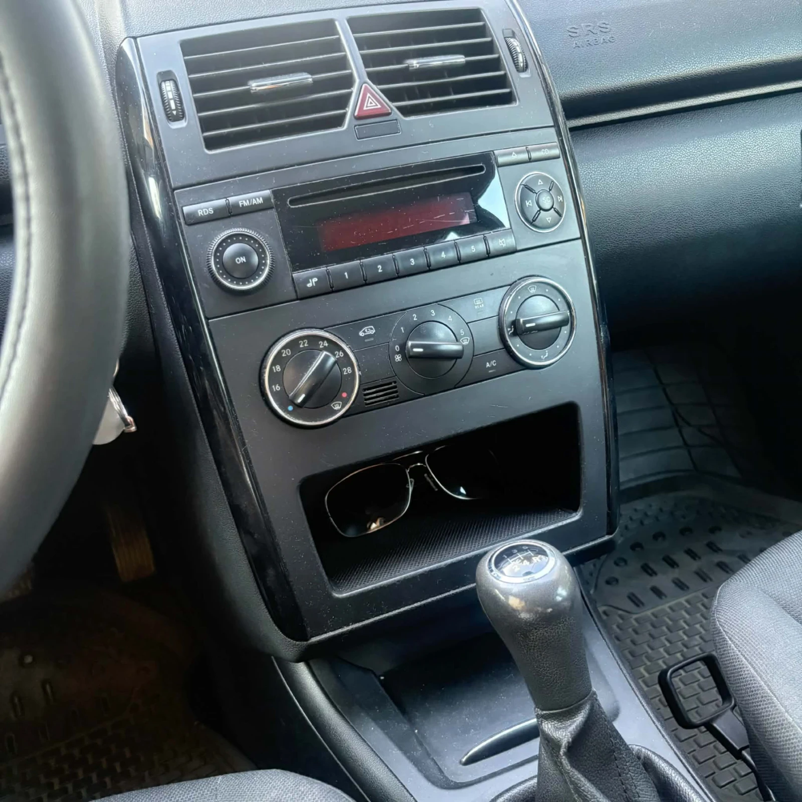 Mercedes-Benz A 160, снимка 7 - Автомобили и джипове - 56198184
