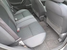 Обява за продажба на Toyota Rav4 2.0 d4d-170000 км.КАТО НОВА ~7 900 лв. - изображение 9 | Auto.bg Обява за продажба на Toyota Rav4 2.0 d4d-170000 км.КАТО НОВА ~7 900 лв. - изображение 9