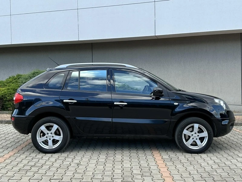 Renault Koleos  2.5 i* 4X4* ШВЕЙЦАРИЯ, снимка 8 - Автомобили и джипове - 46588025