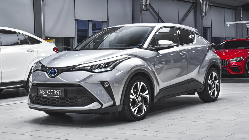 Toyota C-HR 2.0 Hybrid Club Automatic, снимка 4 - Автомобили и джипове - 51294831
