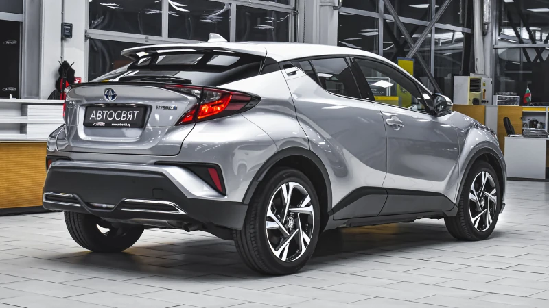 Toyota C-HR 2.0 Hybrid Club Automatic, снимка 6 - Автомобили и джипове - 51294831