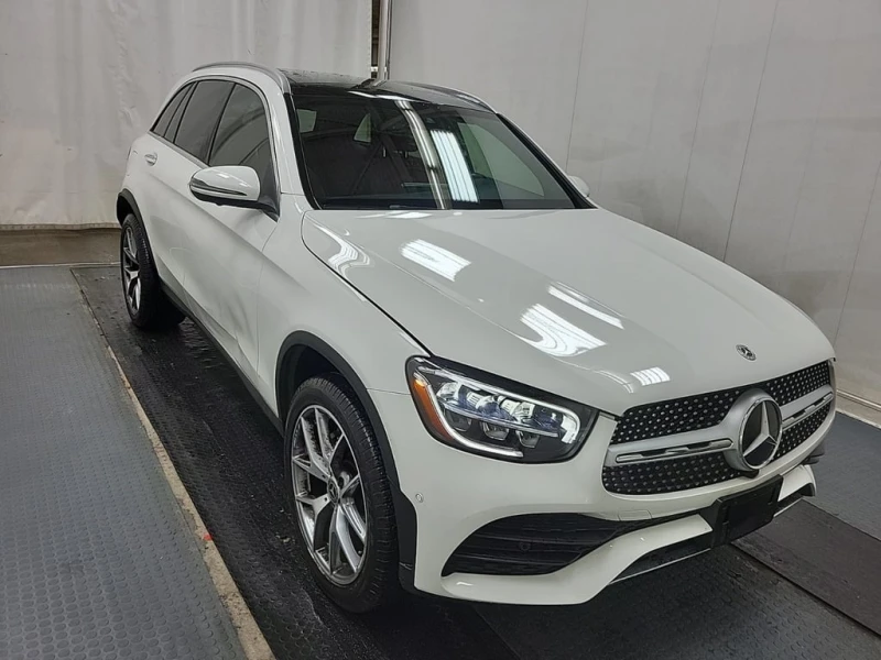 Mercedes-Benz GLC 300 2022 * CARFAX * БЕЗ ПЪРВОНАЧАЛНА ВНОСКА, снимка 3 - Автомобили и джипове - 52940784