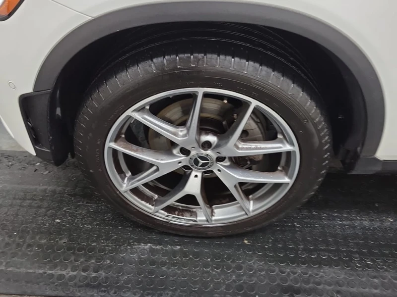 Mercedes-Benz GLC 300 2022 * CARFAX * БЕЗ ПЪРВОНАЧАЛНА ВНОСКА, снимка 7 - Автомобили и джипове - 52940784