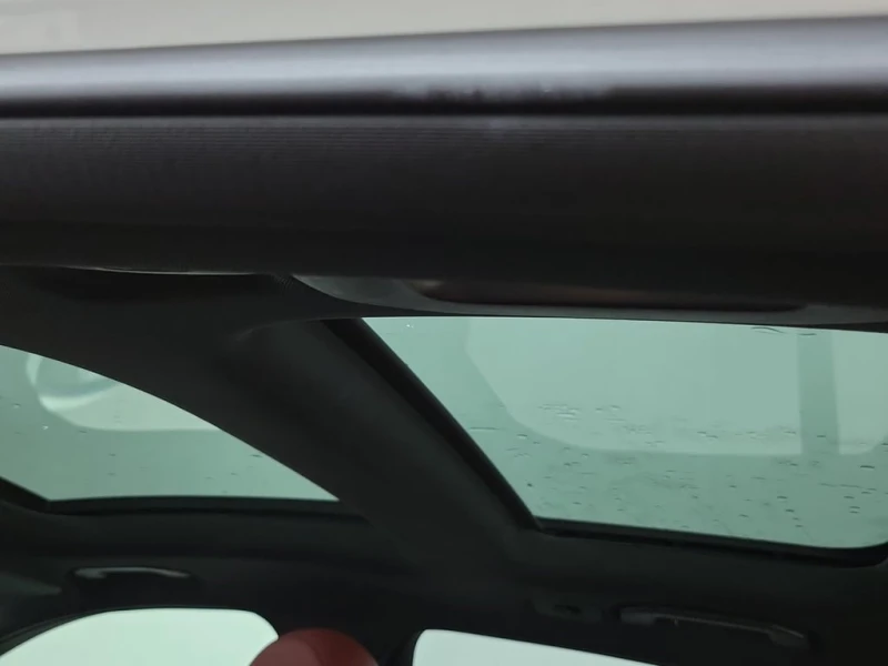 Mercedes-Benz GLC 300 2022 * CARFAX * БЕЗ ПЪРВОНАЧАЛНА ВНОСКА, снимка 14 - Автомобили и джипове - 52940784