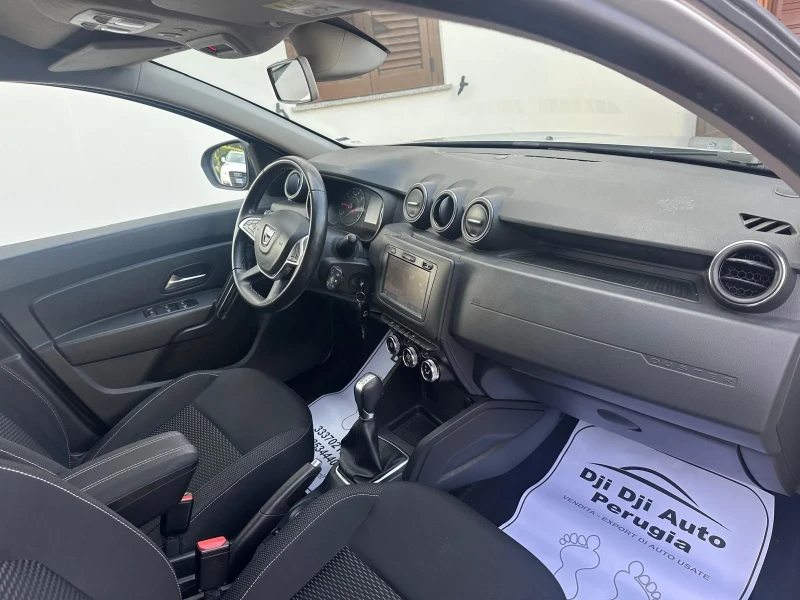 Dacia Duster 1.5DCI автоматик, снимка 9 - Автомобили и джипове - 53226005