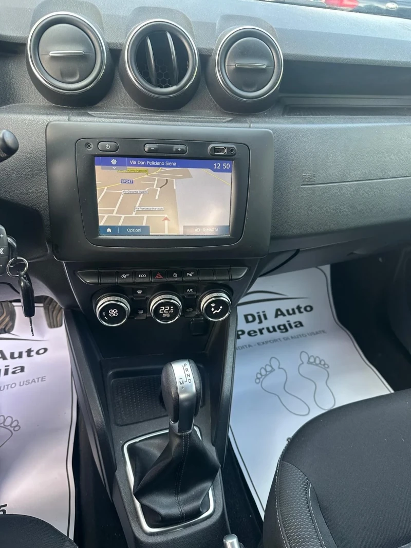 Dacia Duster 1.5DCI автоматик, снимка 10 - Автомобили и джипове - 53226005