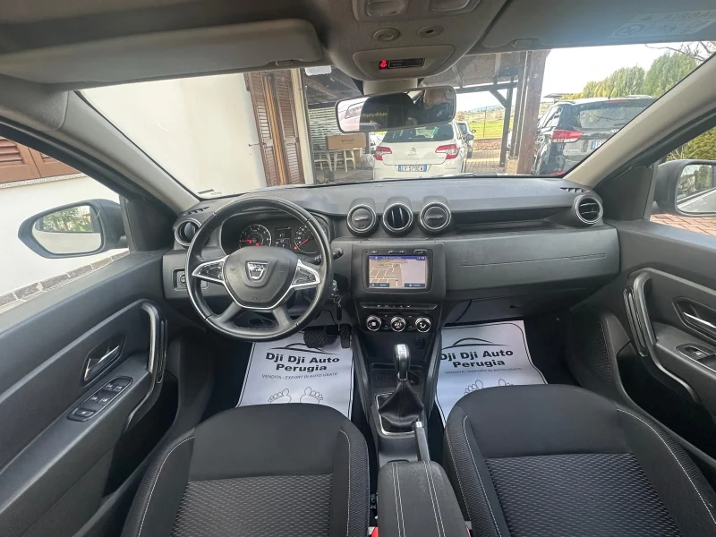 Dacia Duster 1.5DCI автоматик, снимка 11 - Автомобили и джипове - 53226005