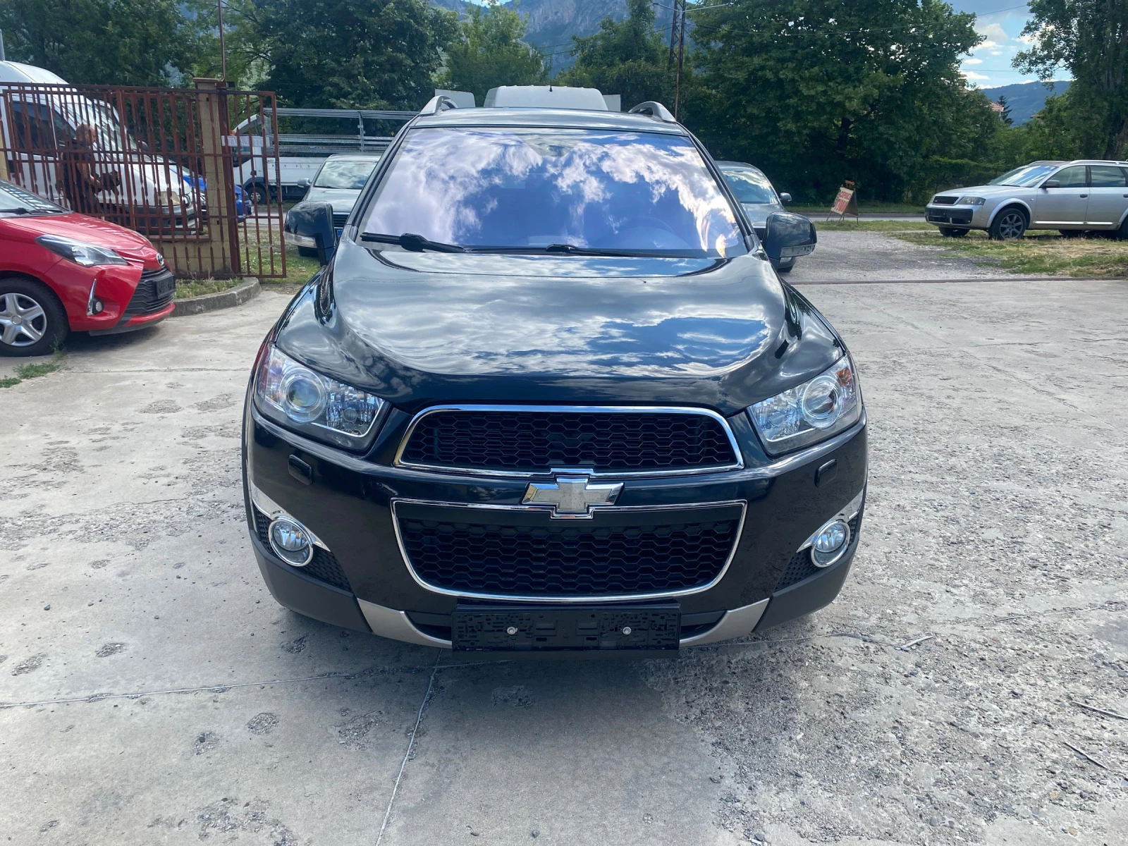 Chevrolet Captiva 3.0i V6 4X4 - изображение 3