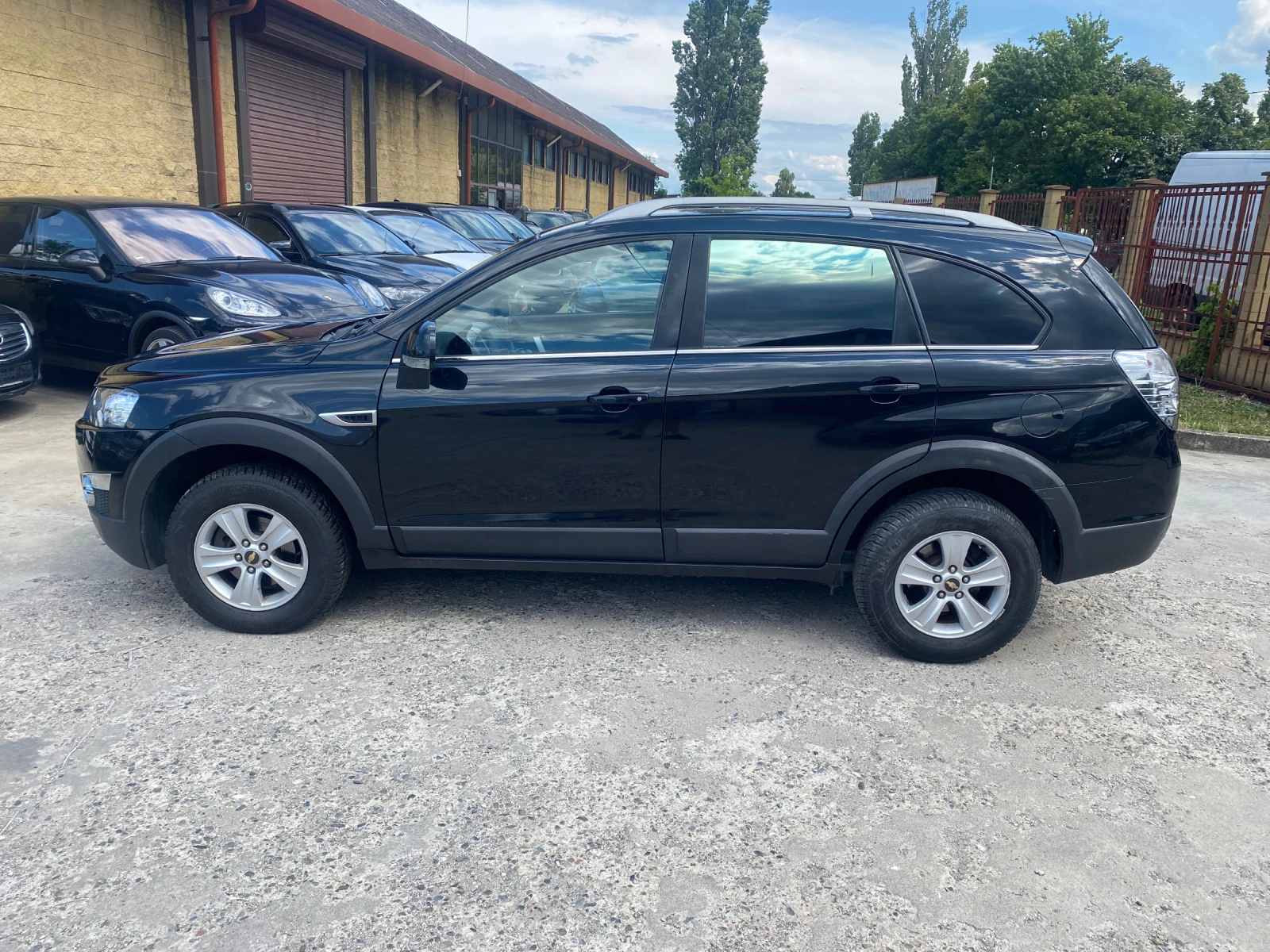 Chevrolet Captiva 3.0i V6 4X4 - изображение 7