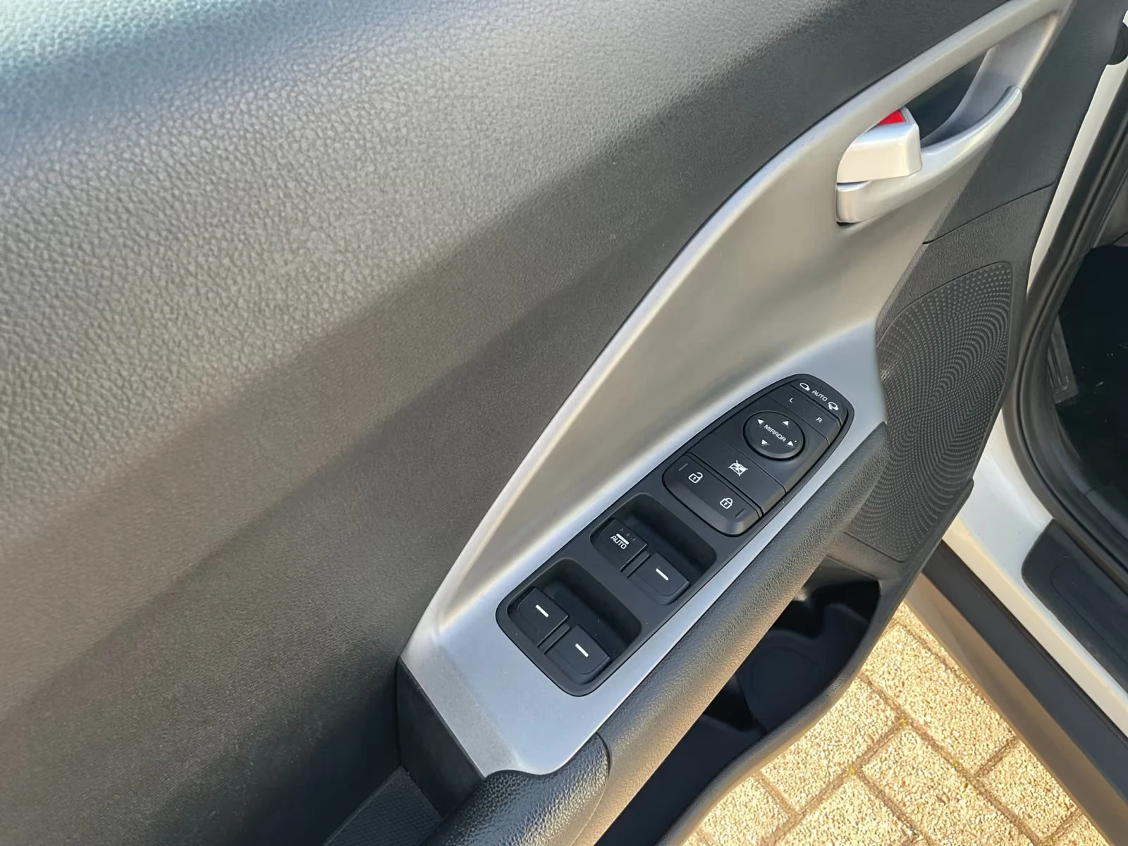 Kia Niro 7e-EDITON/136HP/ACC/LED/KLESS/108g - изображение 8