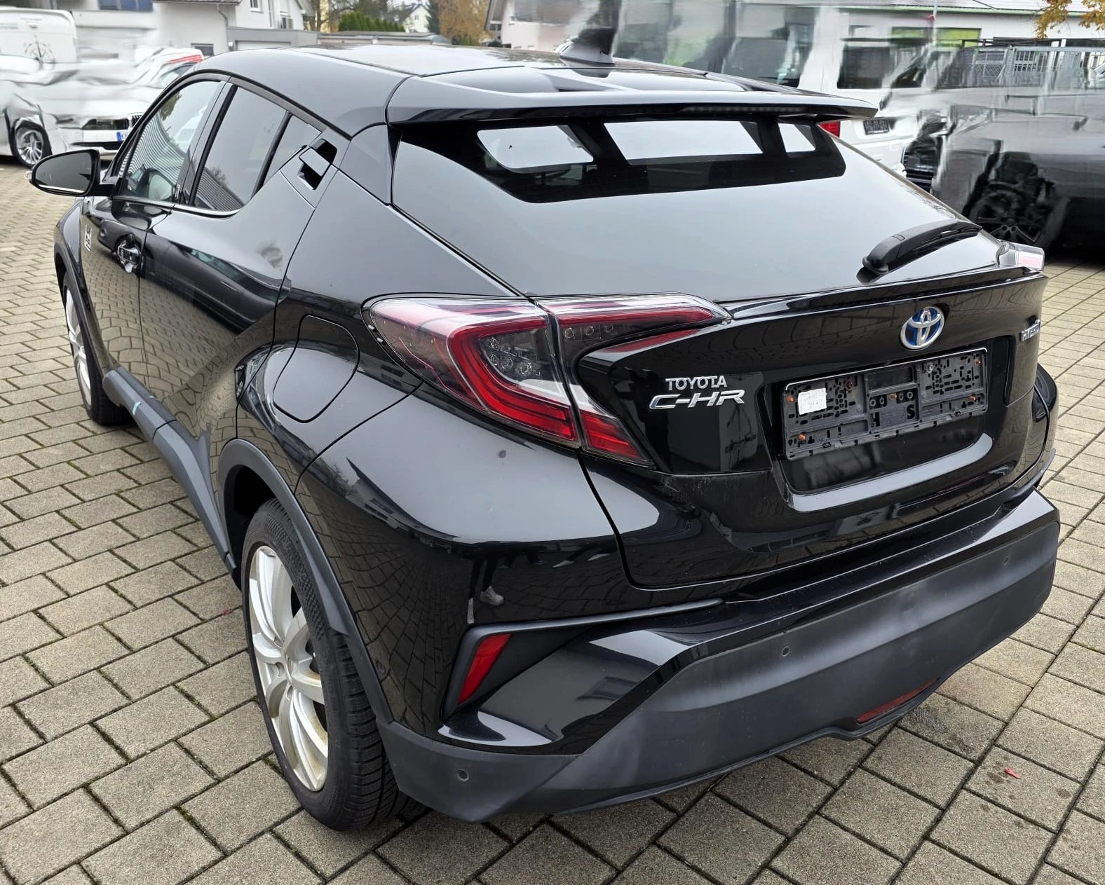 Toyota C-HR 1.8 Hybrid - изображение 7