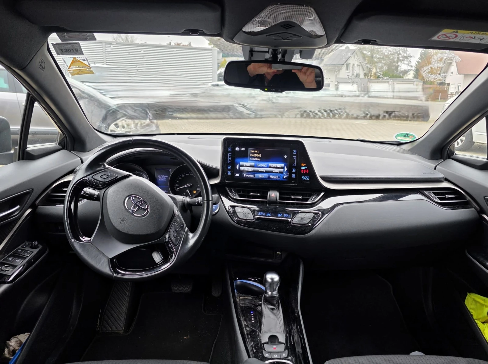 Toyota C-HR 1.8 Hybrid - изображение 9