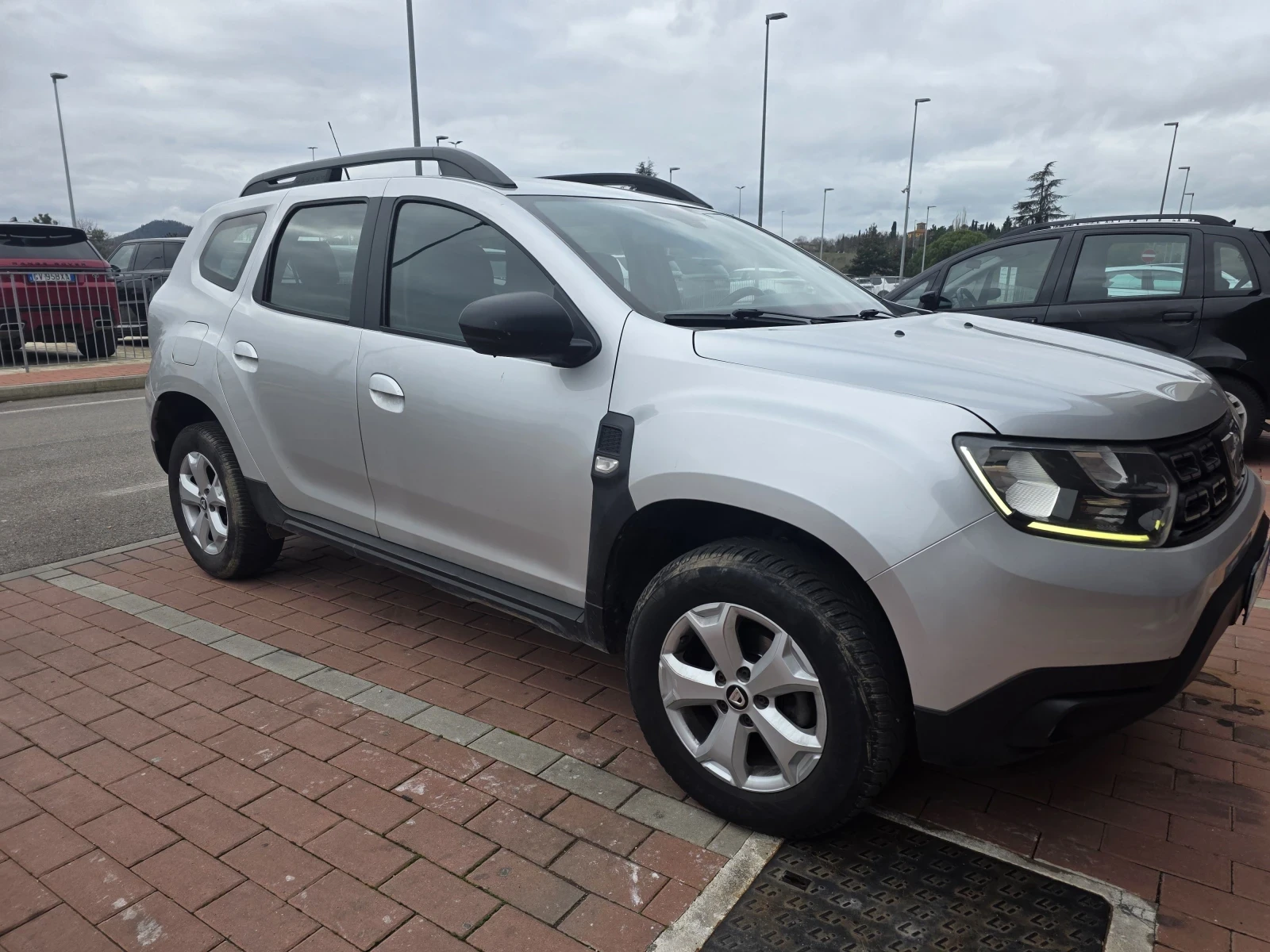Dacia Duster 1.5DCI автоматик - изображение 3